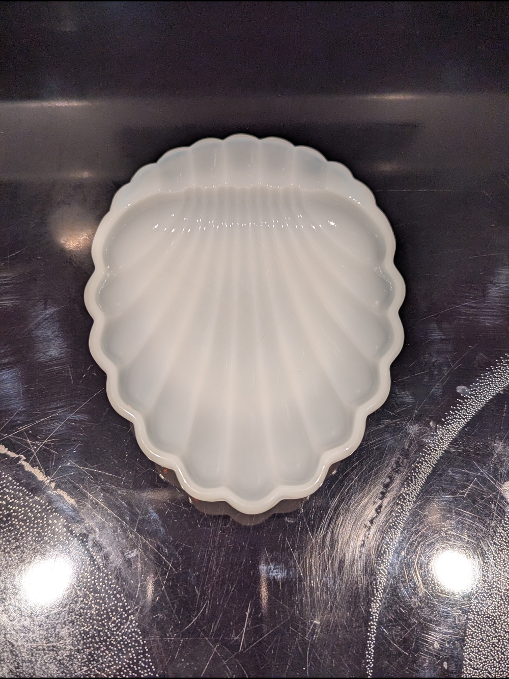 Vintage Milk Glass Shell Scalloped Decorative Soap or Trinket Dish